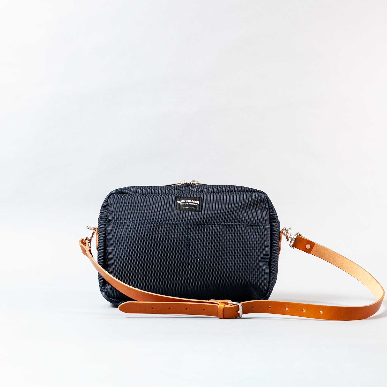 WONDER BAGGAGE-ワンダーバゲージ-SHOULDER M（ショルダーM） 