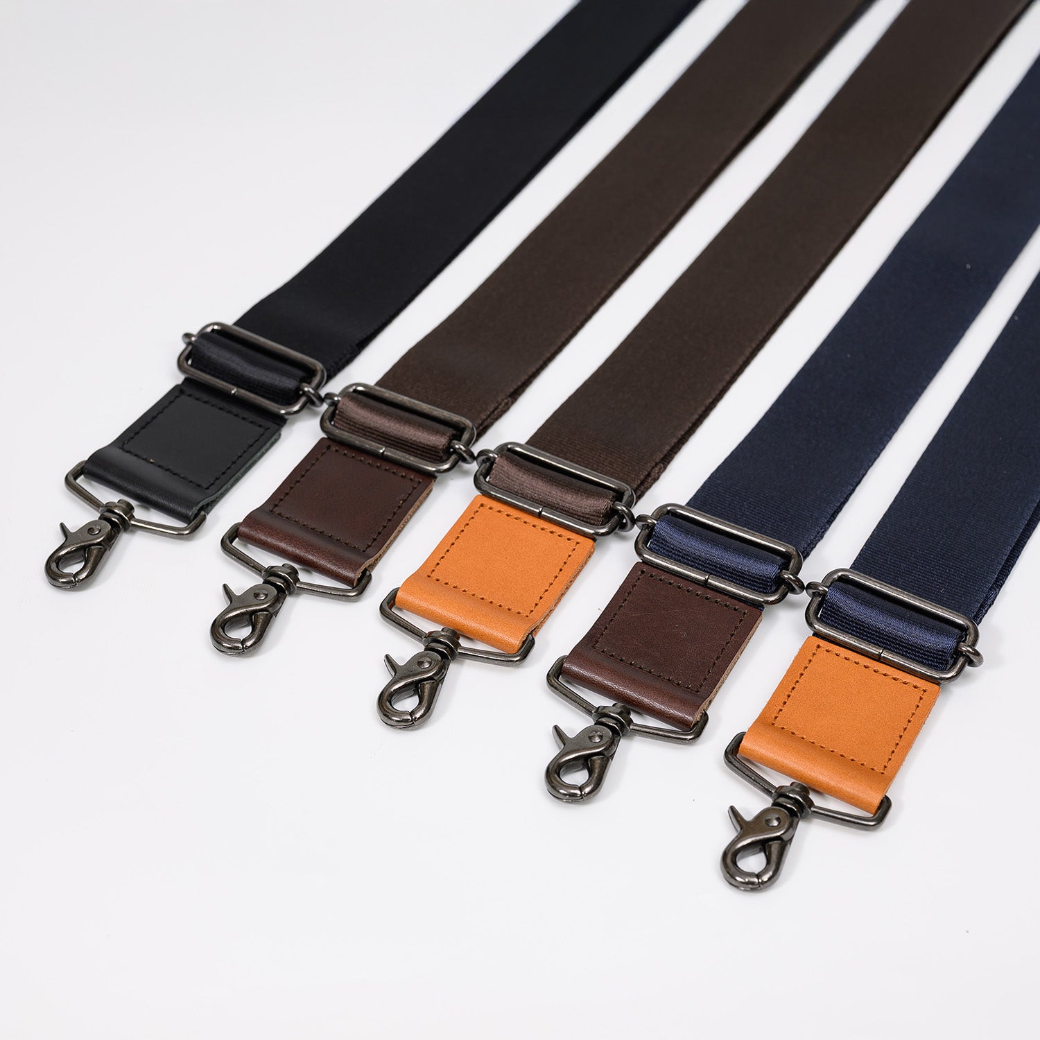 ■美品　OUR PC＆タブレット用バッグ　ナイロンショルダーベルト PC＆タブレット用バッグ – OURHOME