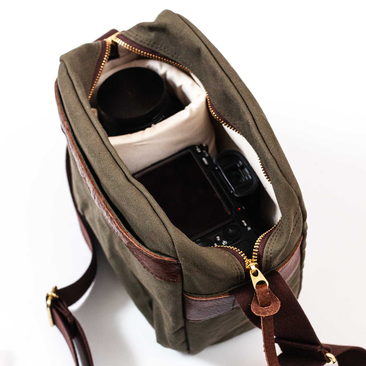 プロテクトショルダーバッグ パラフィンキャンバス