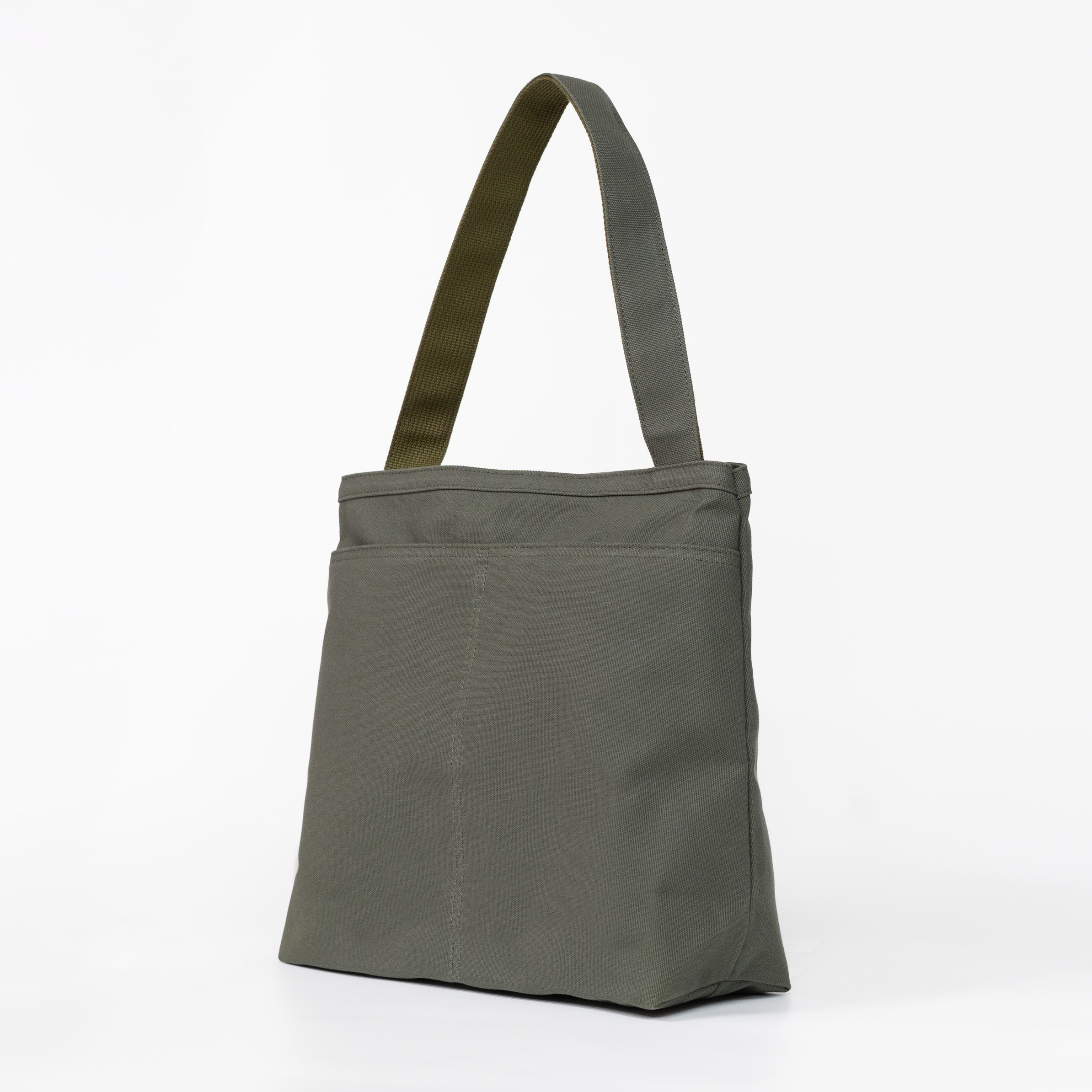 MAGAZINE TOTE