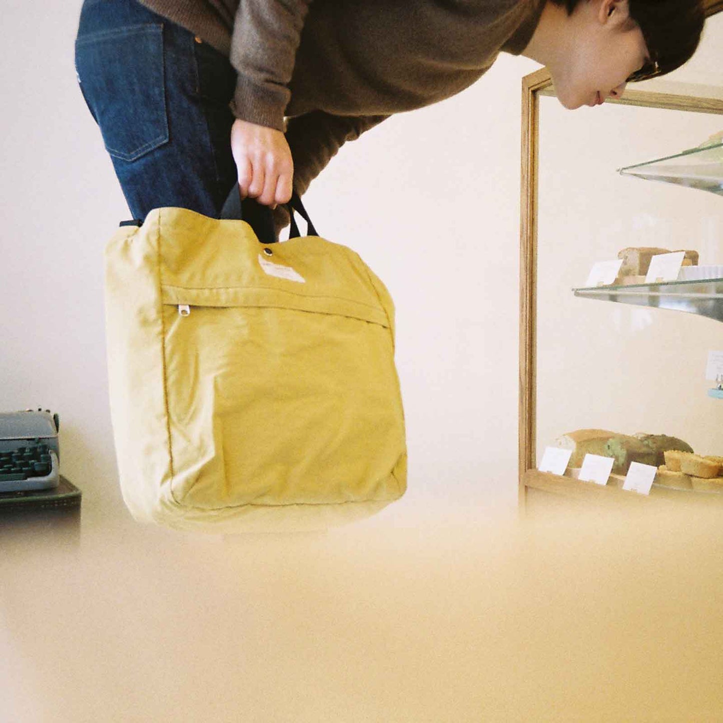 RELAX TOTE